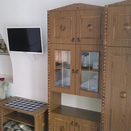 Korona Panzio Bed & Breakfast Balatonfured Exterior photo